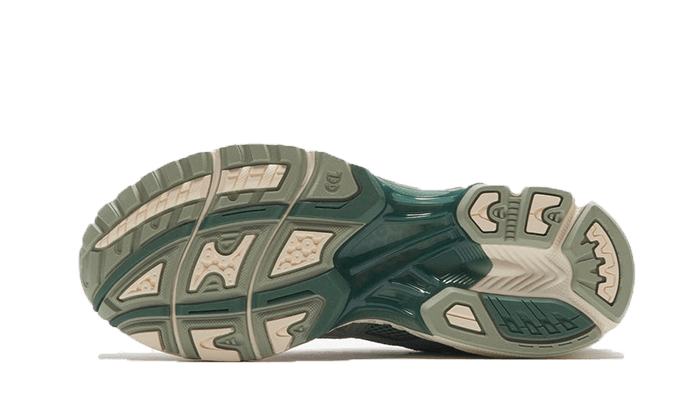 AsicsĀ® Gel-Kayano 14 Olive Grey