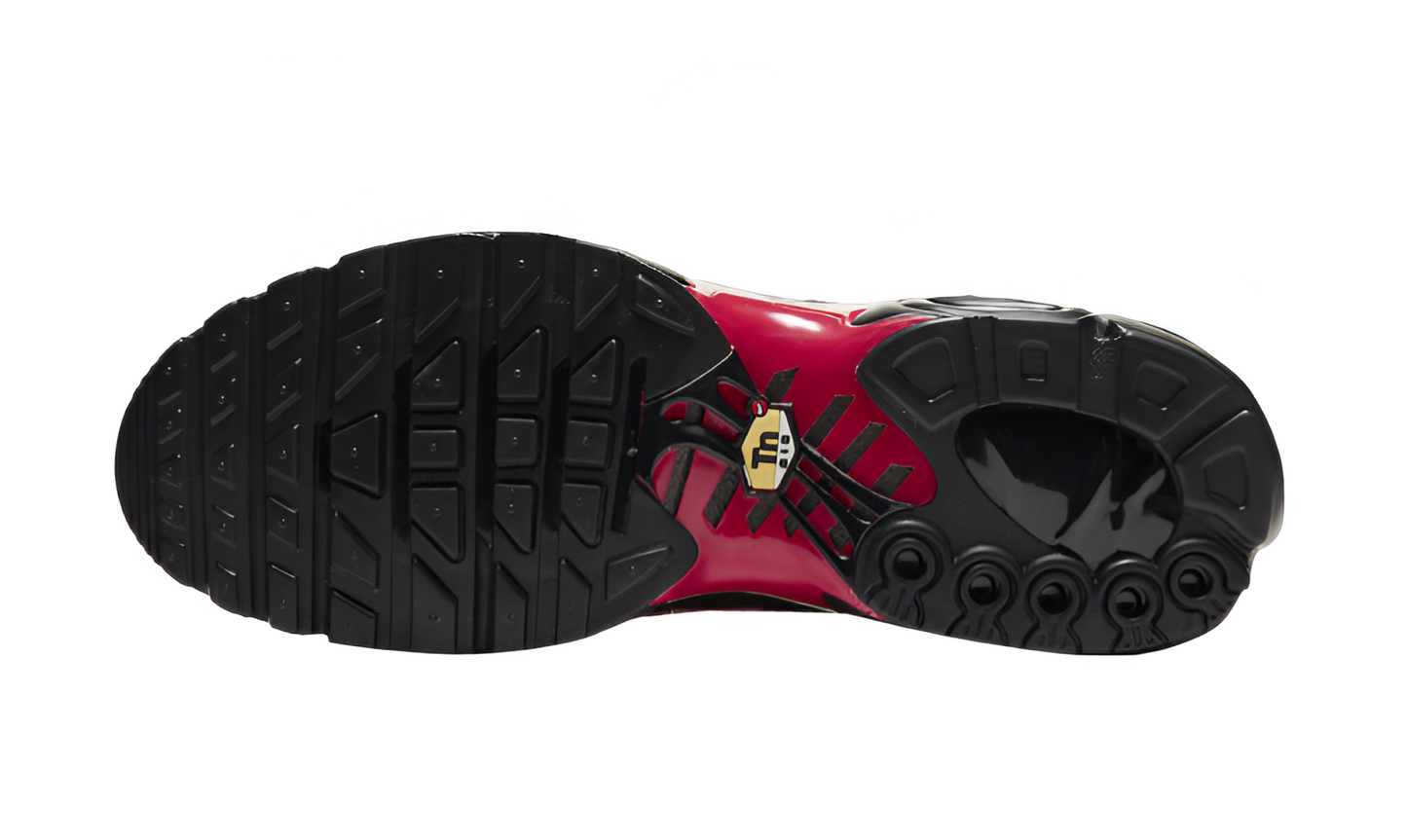 NikeĀ® x SupremeĀ® Air Max Plus Tn Fire Pink
