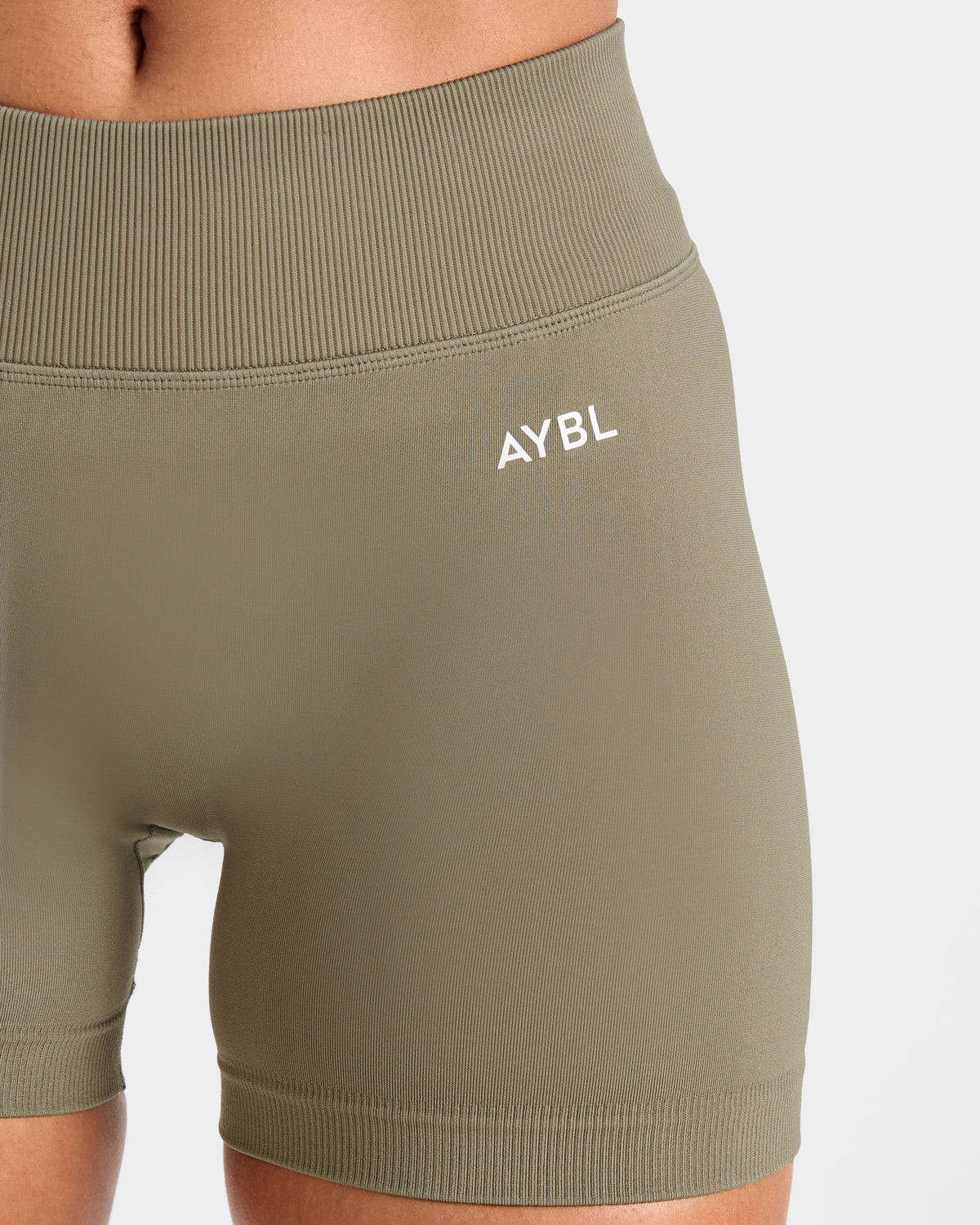 Adapt Seamless Shorts | 4.5" - Muted Olive