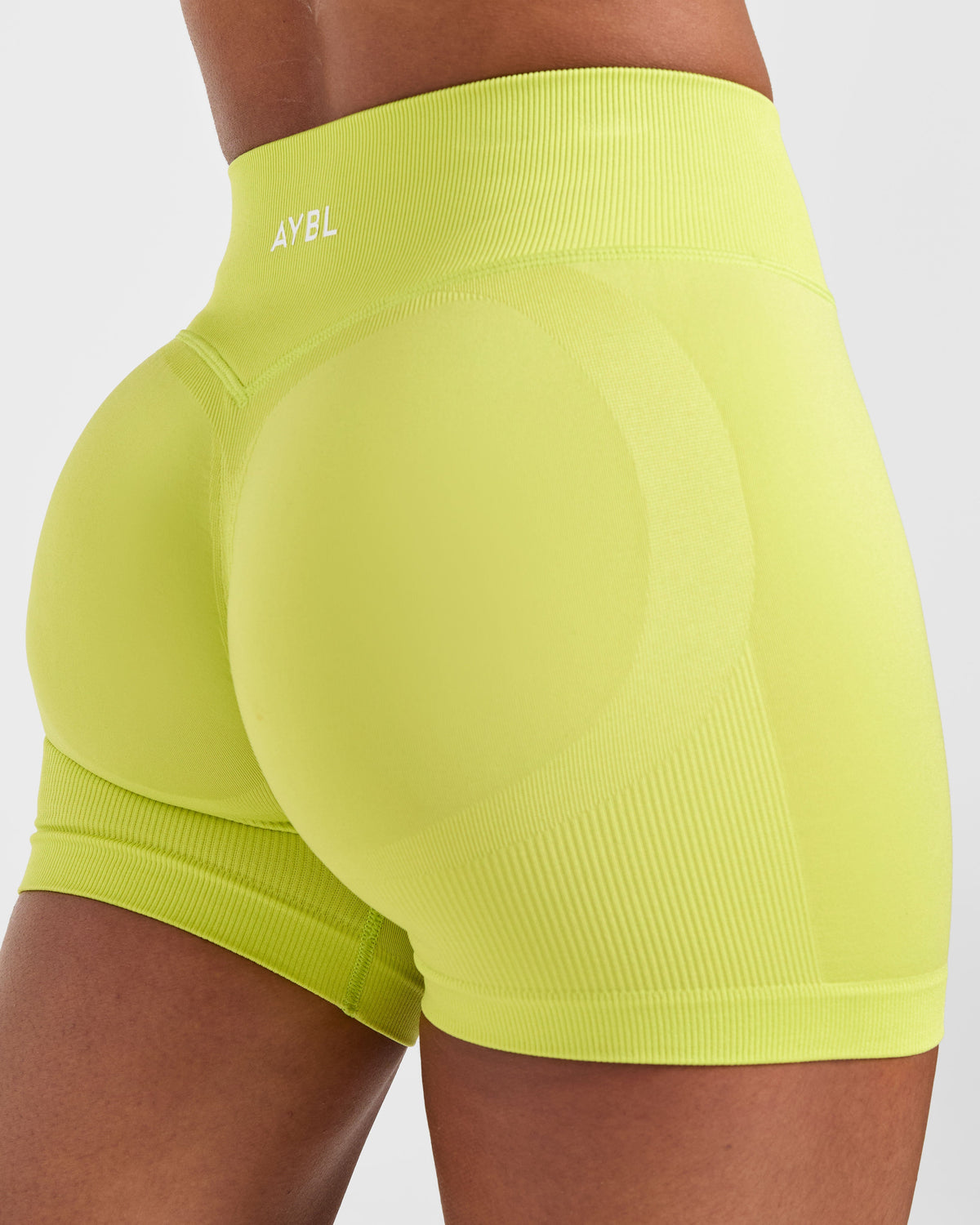 Adapt Seamless Shorts | 4.5" - Lime Vert