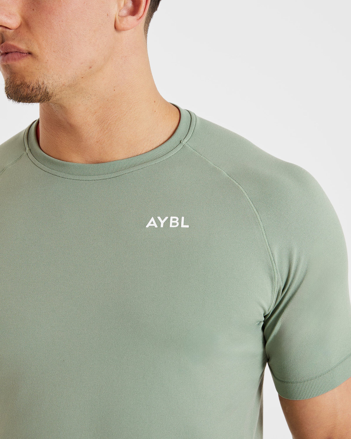 Ascend Seamless T Shirt - Olive Vert