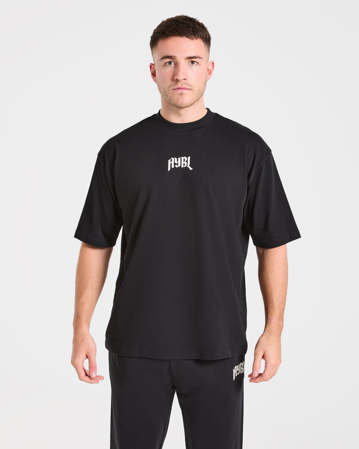 Heavy Lifting Gothic Oversized T Shirt - Noir/Off Blanc