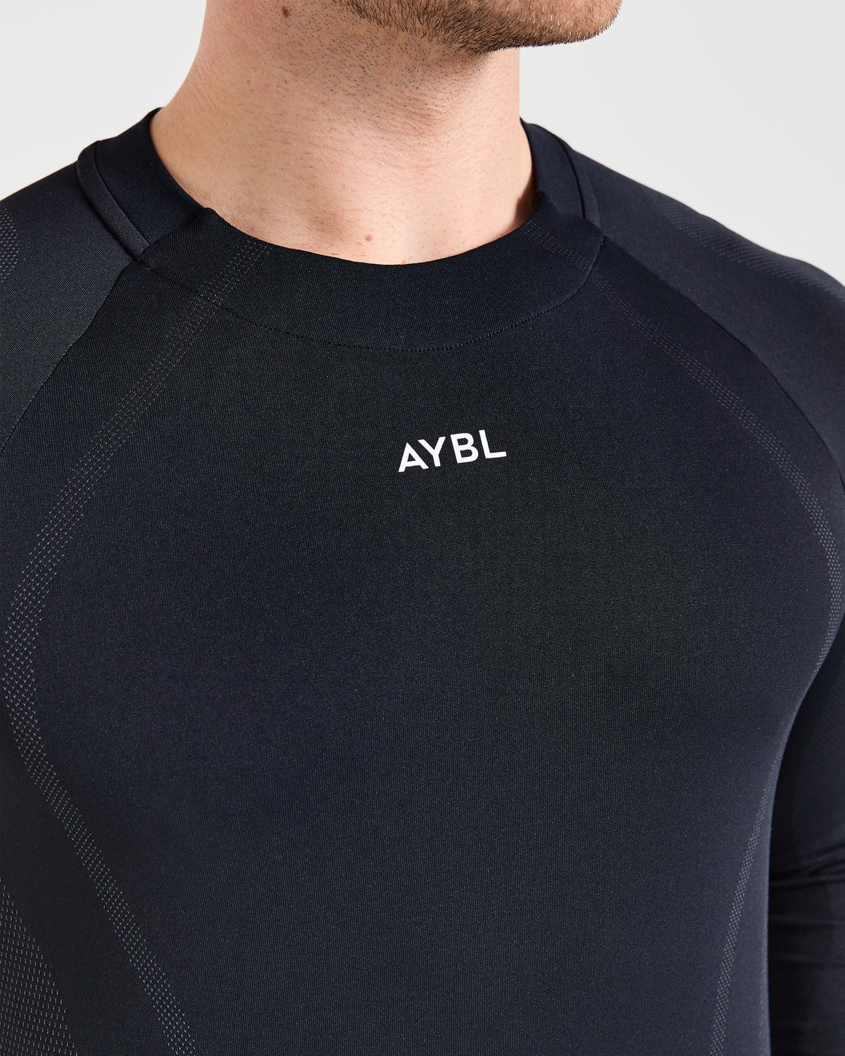 Attain Seamless Long Sleeve T Shirt - Noir