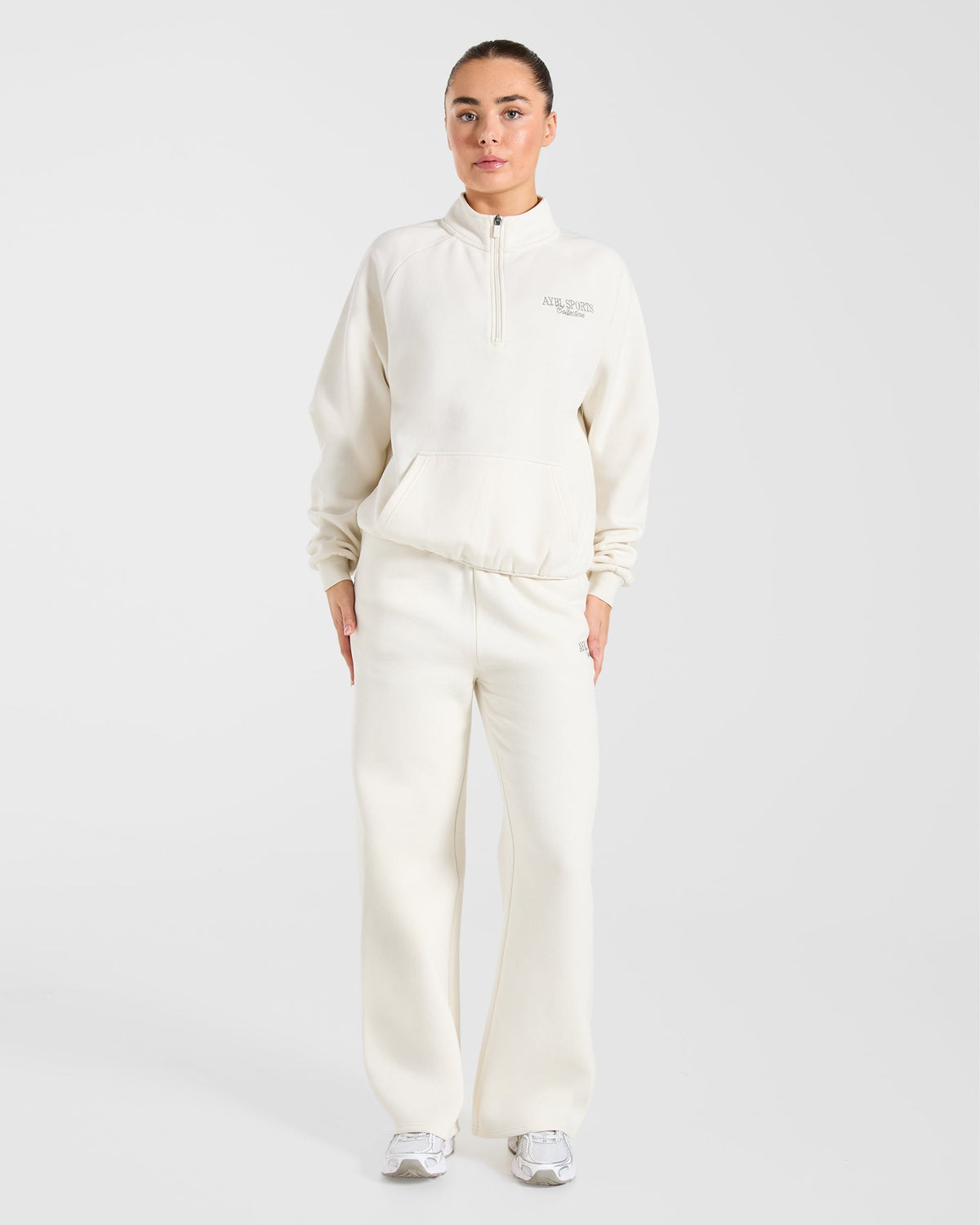 Sports Collective Oversized Straight Leg Joggers - Off Blanc/Vert