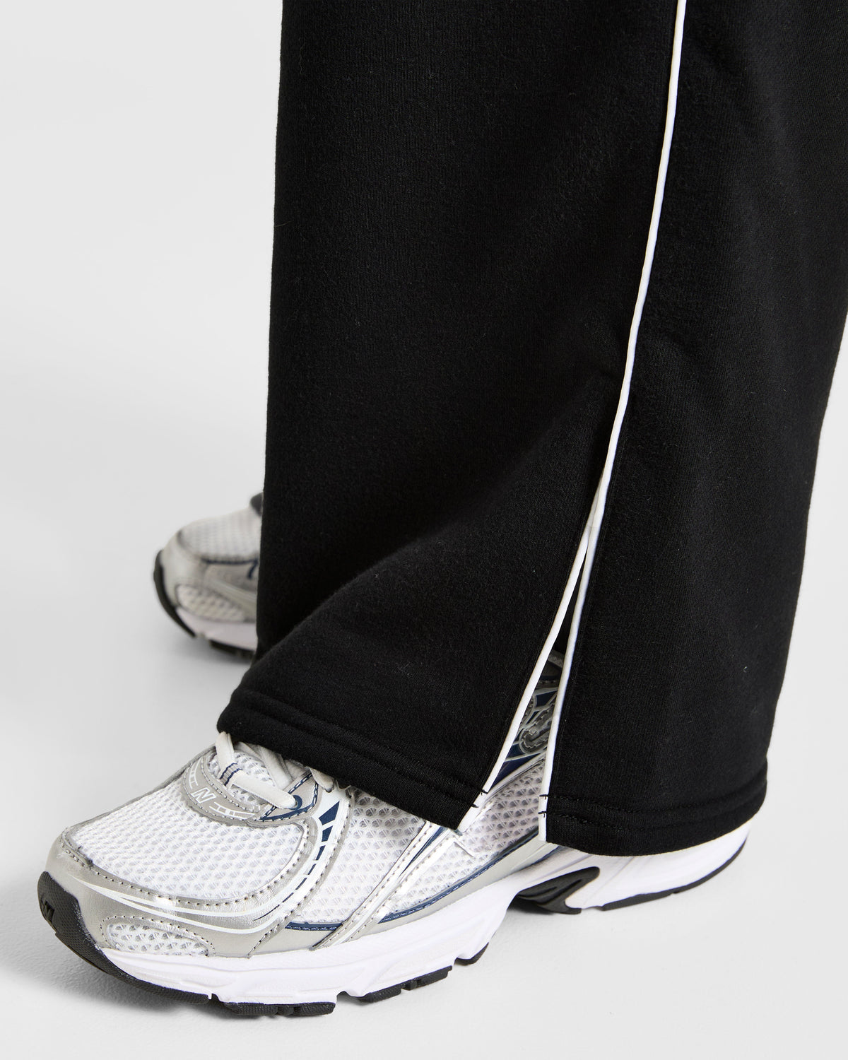 Form Straight Leg Joggers - Noir