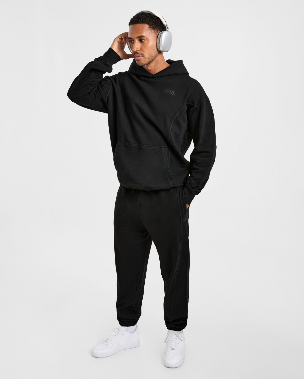 Lift Club Distressed Joggers - Noir/Charcoal
