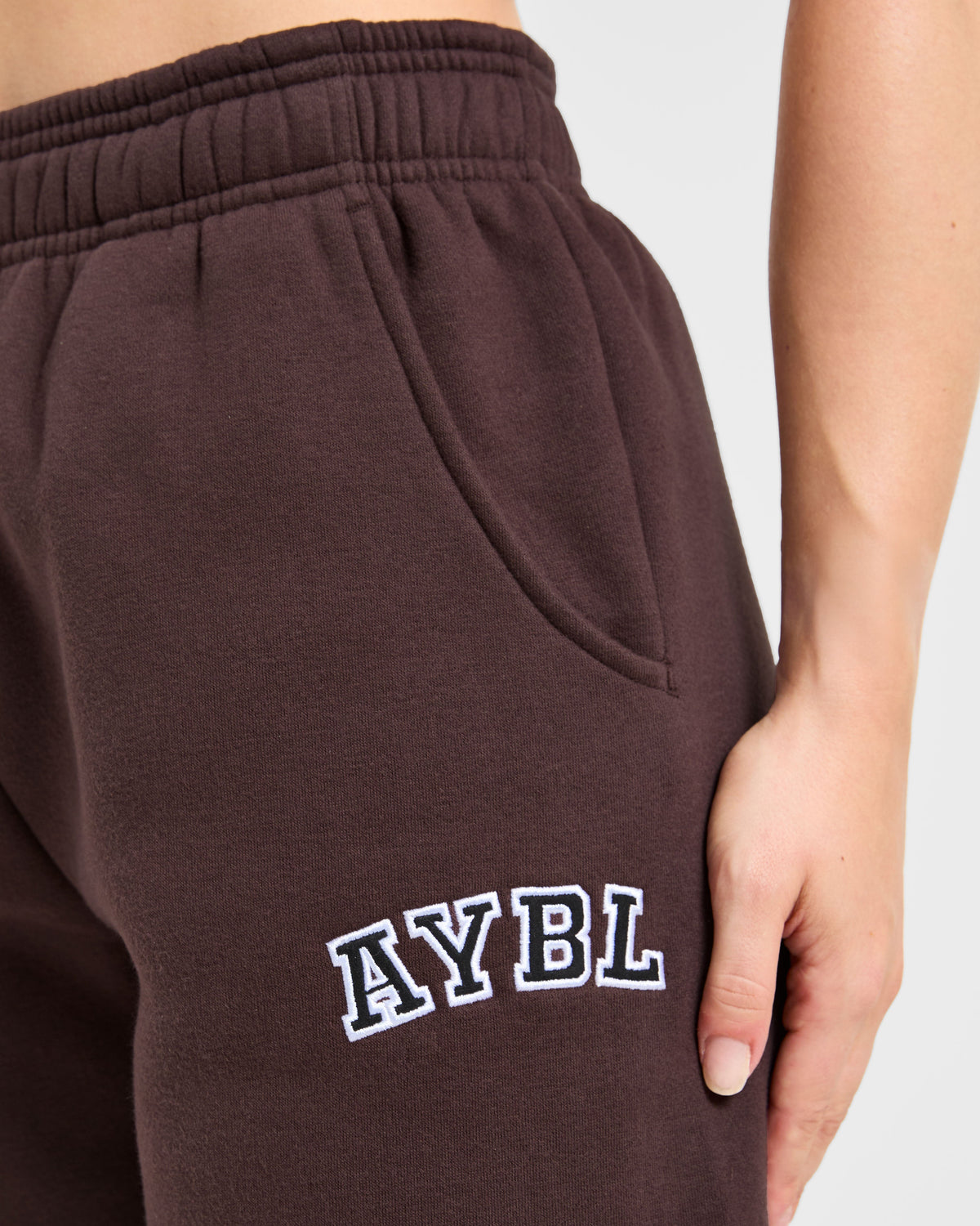 Varsity 2.0 Oversized Joggers - Cocoa Brun