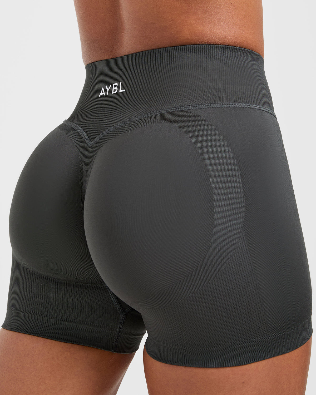 Adapt Seamless Shorts | 4.5" - Dark Charcoal