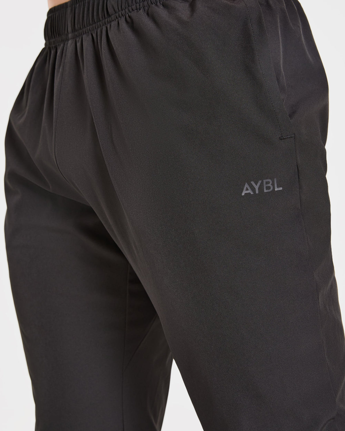 Ascend Woven Joggers - Noir