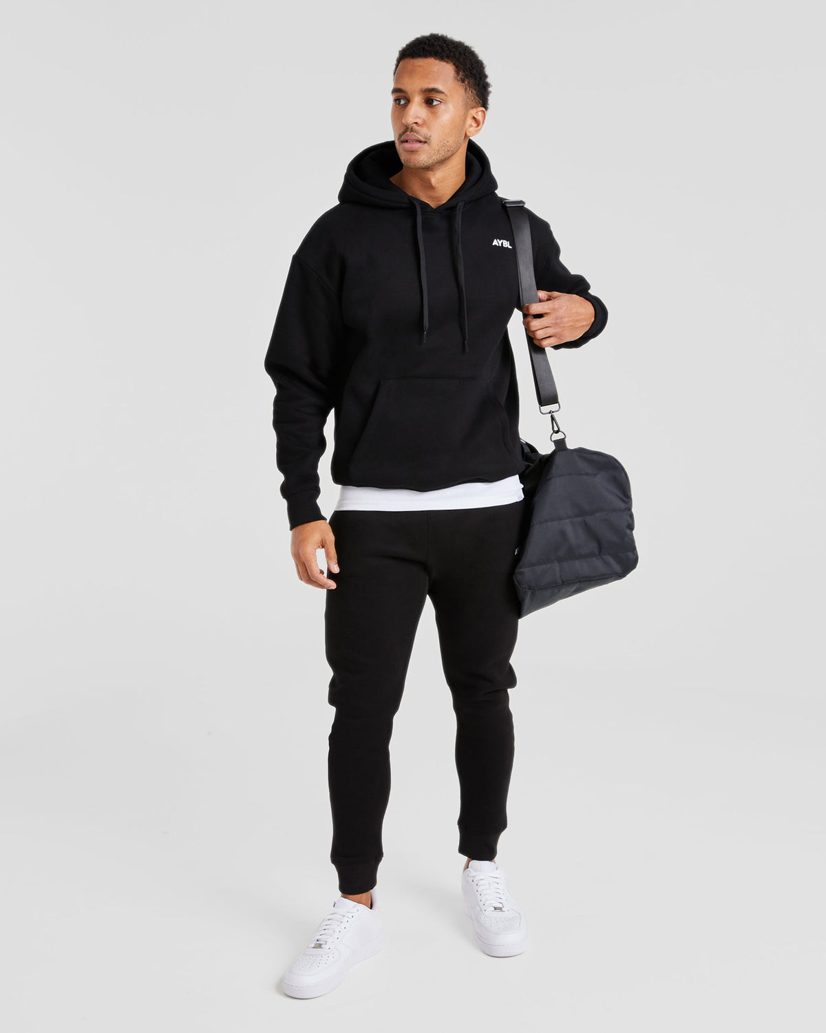Essential Hoodie - Noir